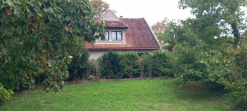 Les Billardières